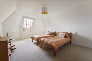 Photo 19- click for photo gallery